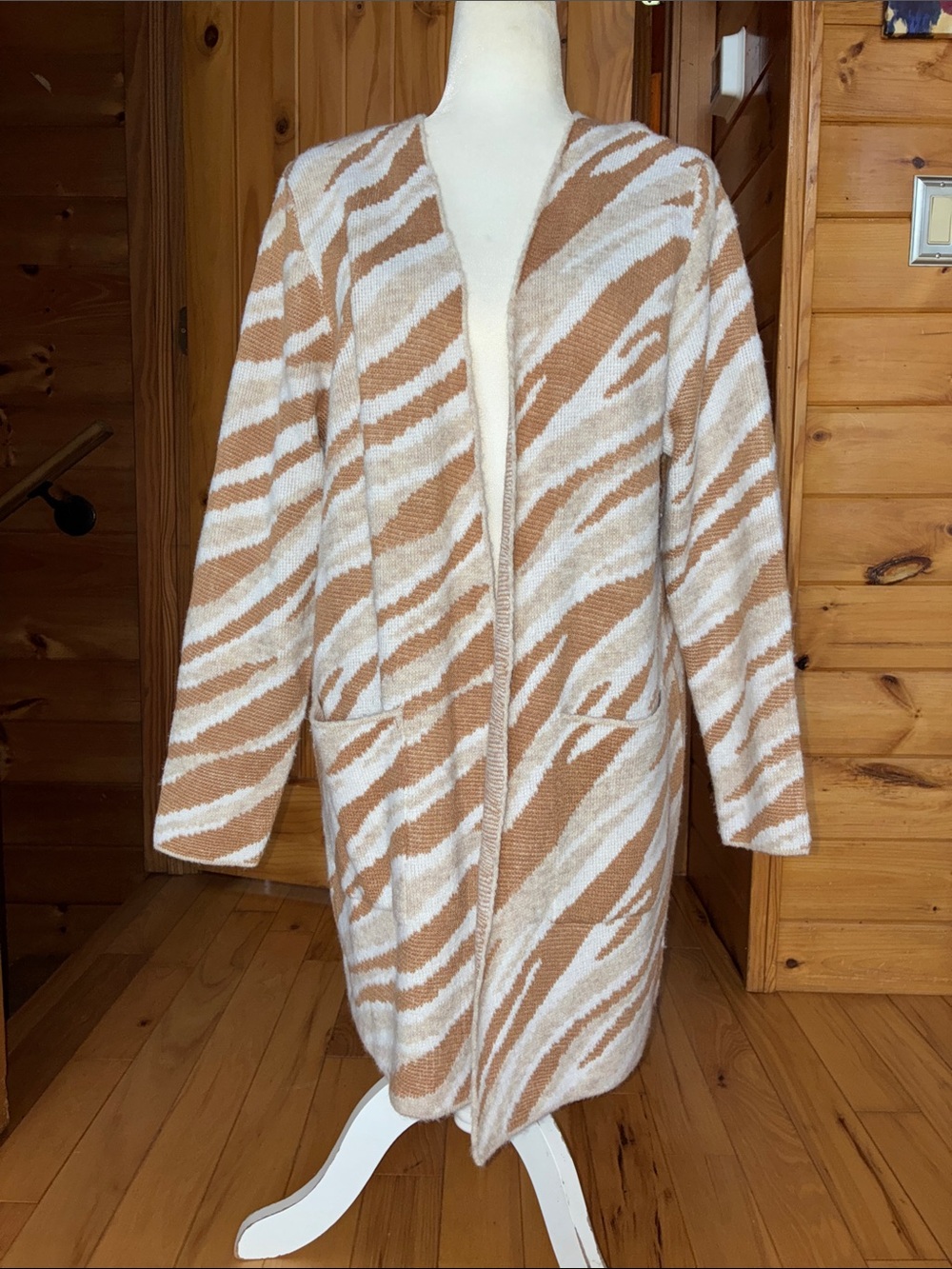 Long cardigan animal print artsy